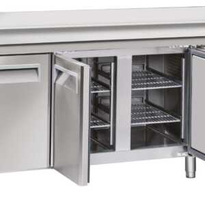 Mesa refrigerada com tampo 3 portas