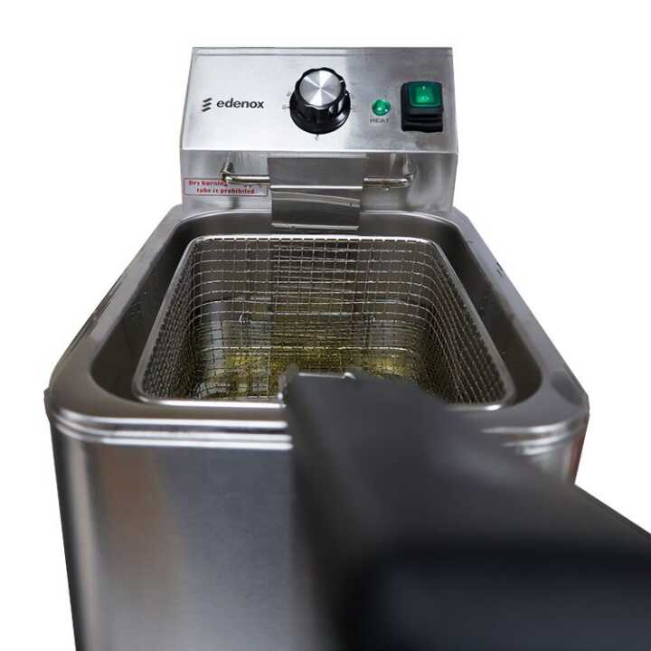 13786 incluindo o termóstato de segurança.