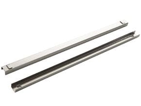 <p>Grelhas e barras para talho para armários.</p>