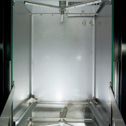 7 Construído inteiramente em aço inoxidáve