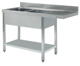 <p>As mesas estão desenhadas para acomodar uma máquina de lavar louça de abertura frontal de 600 x 600 mm.</p>