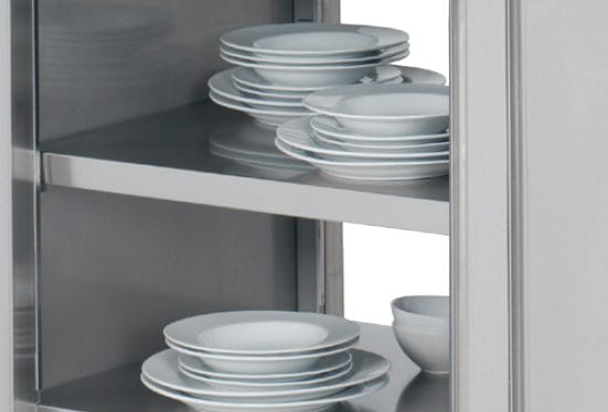 7203 com portas de correr.