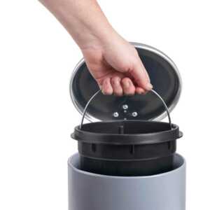 Papeleira cinza com pedal