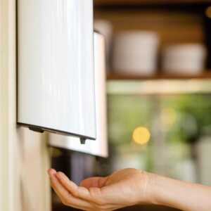 Distribuidor Automático de Gel WHITE